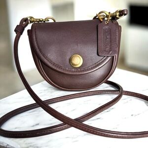 🆕 Coach Vintage Mini Belt Bag Brown Crossbody